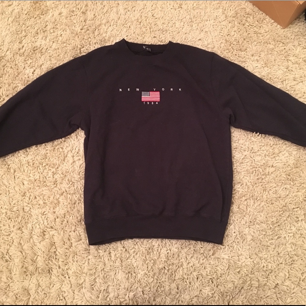 Sweatshirt